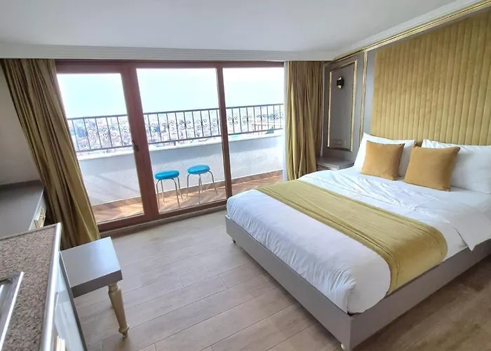 Taksim La Marino Hotel