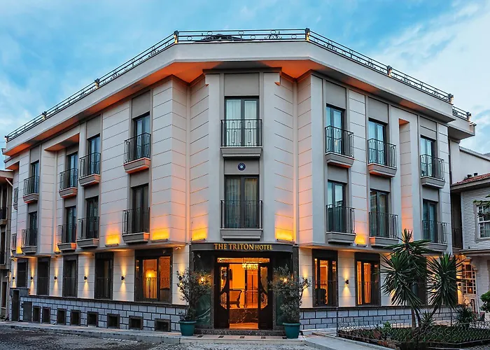 Triton Hotel