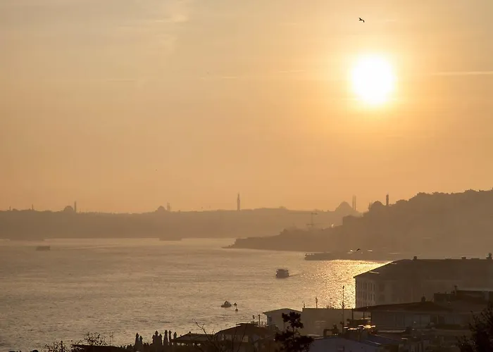 Tarus Bosphorus Apartments