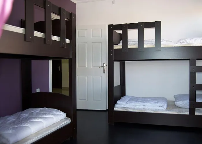 Rengarenk Hostel & Pension