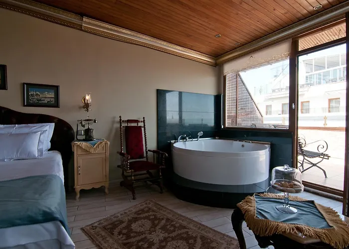 Blue Tuana Suite