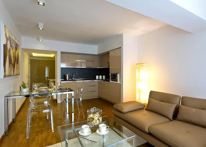 The Place Suites By Cey