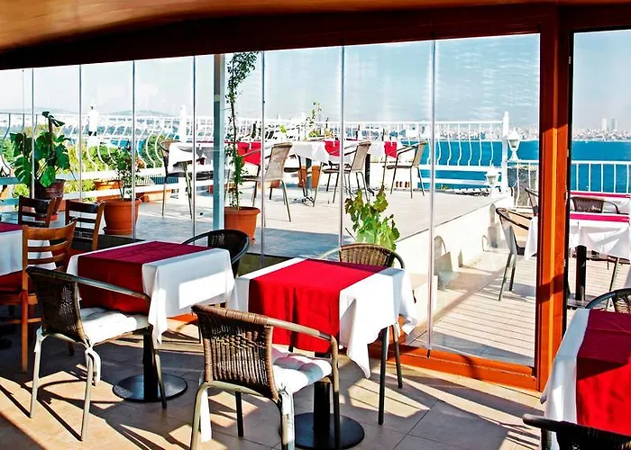 Spinel Hotel - Old City