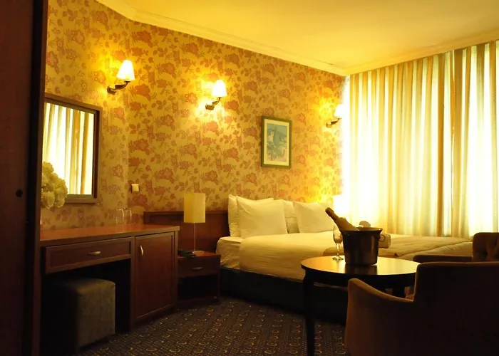 Kndf Marine Hotel