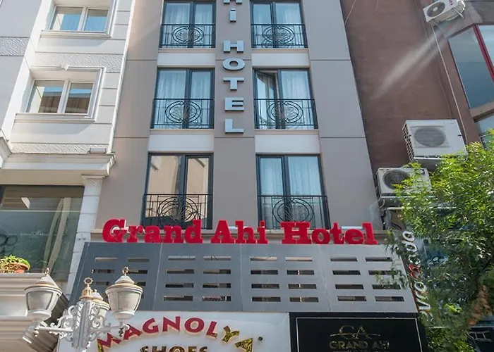 Grand Ahi Hotel