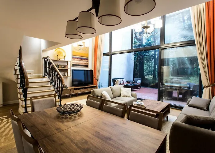 Amazing Triplex Apartment By Deniz Suites