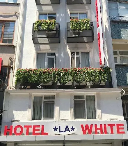 Hotel La White