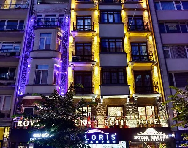 Royal Garden Suite And Hotel