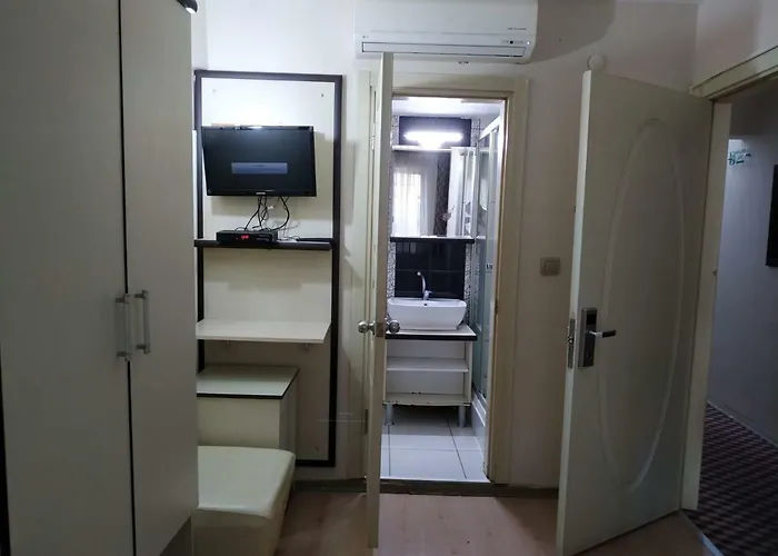 Glorina Hotel