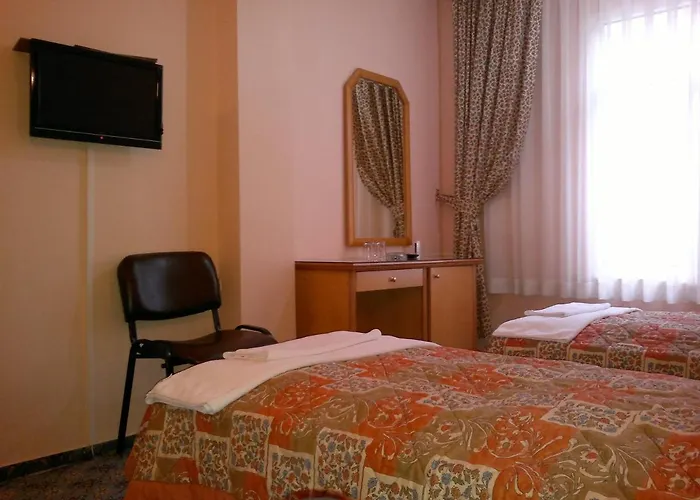 Yalta Hotel