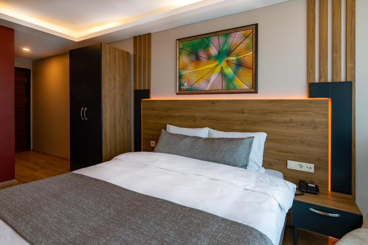 Rush Hotel