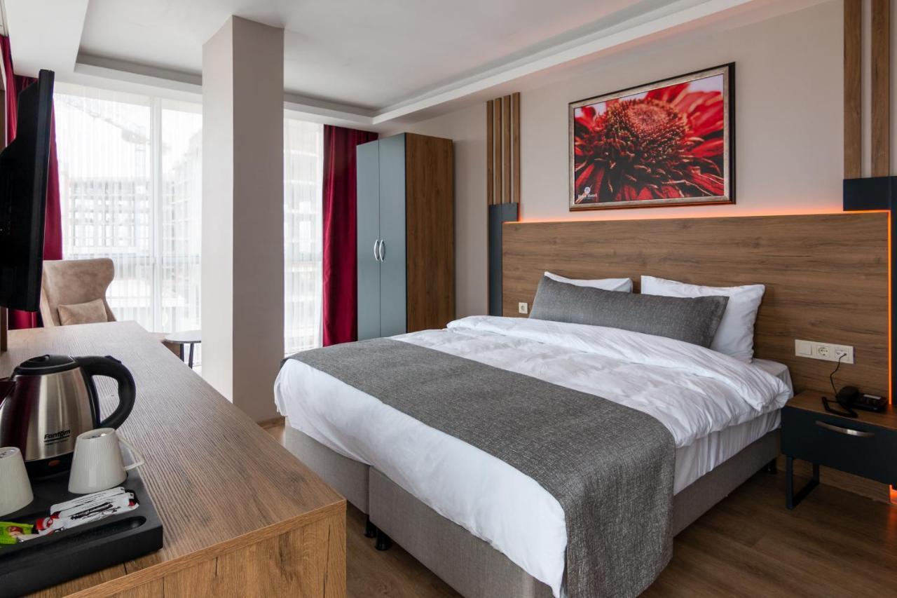 Rush Hotel 3*