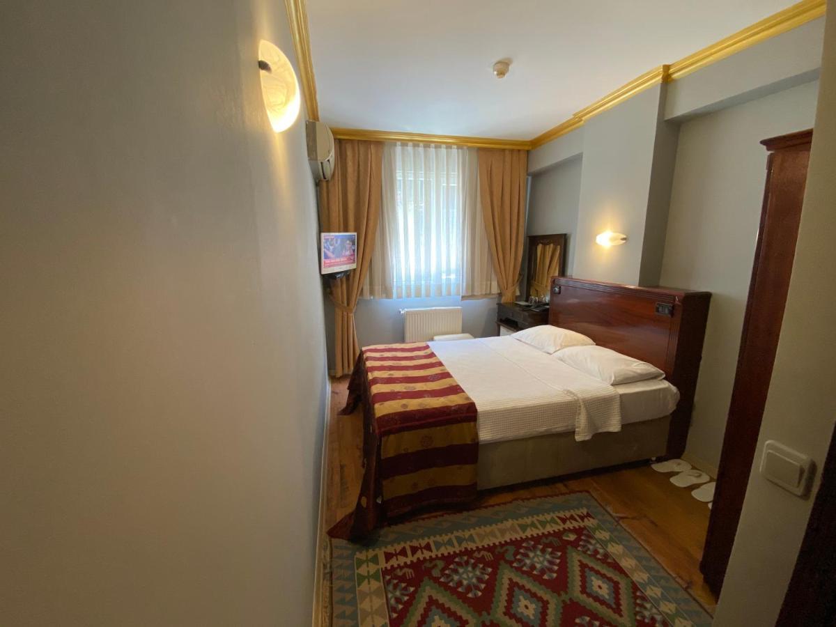Abella Hotel