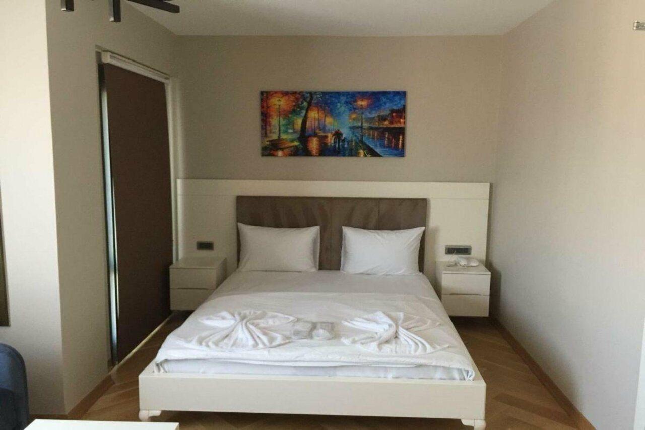 Leader Mansion & Sauna Hotel
