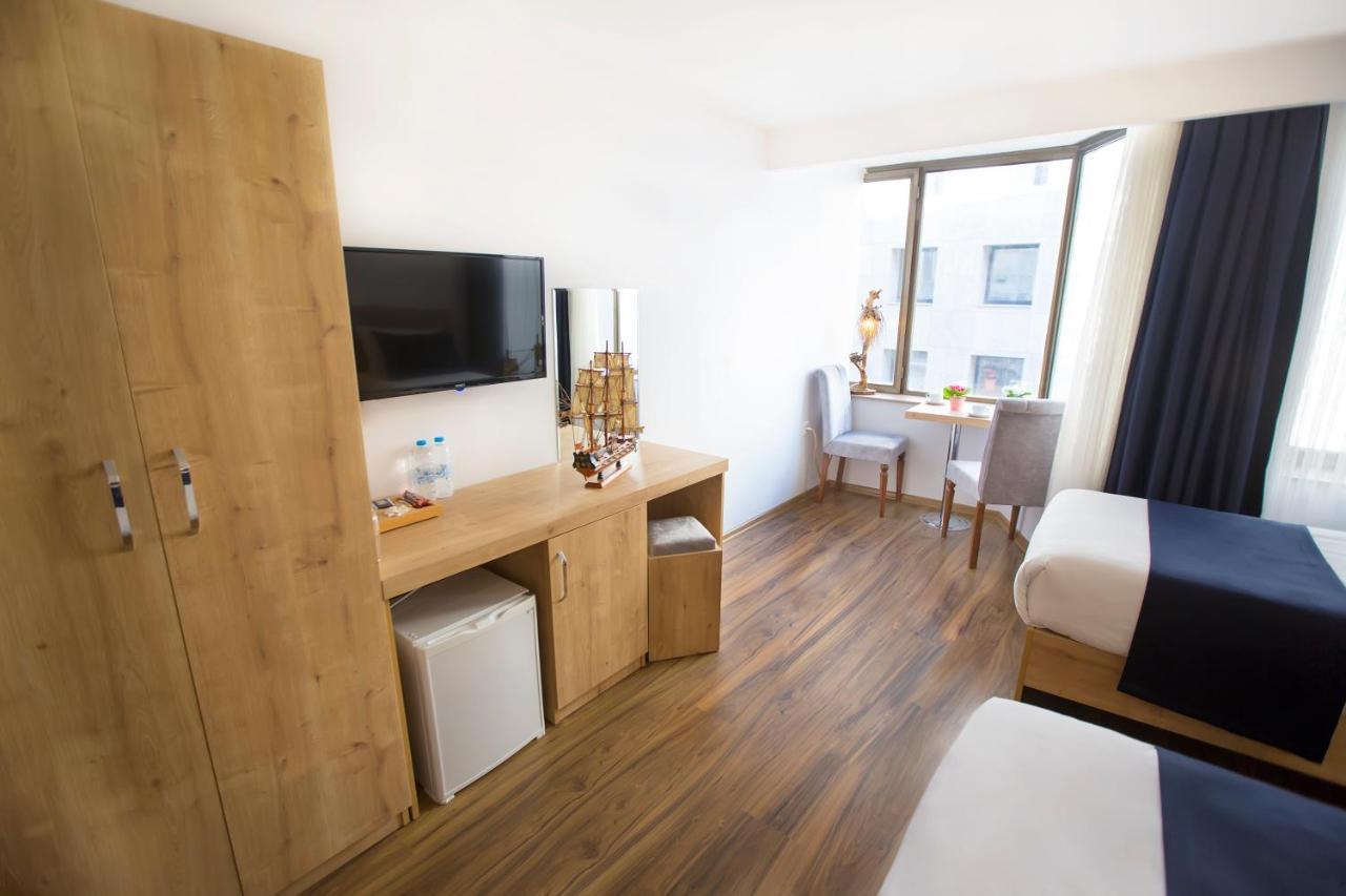 Hotel Golden Street 3*