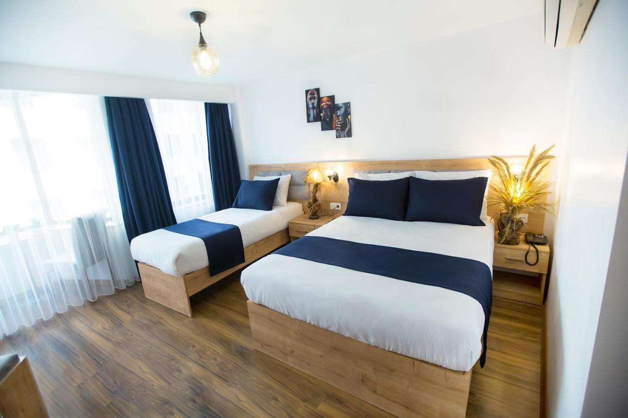 Golden Street Hotel 3*