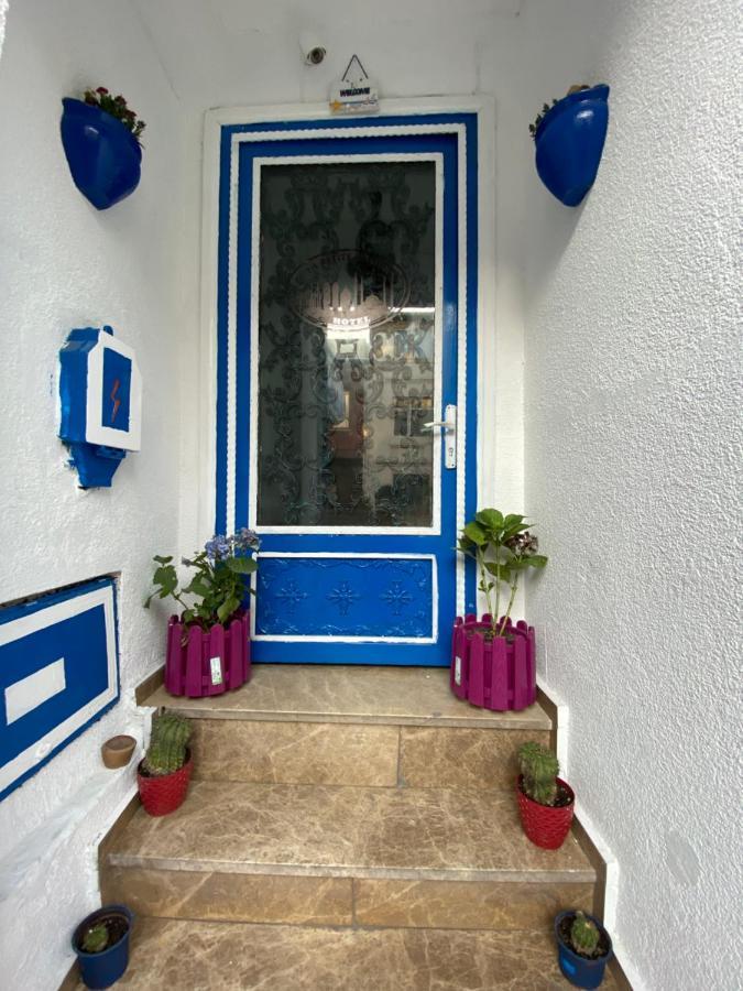 La Petite Maison Hotel