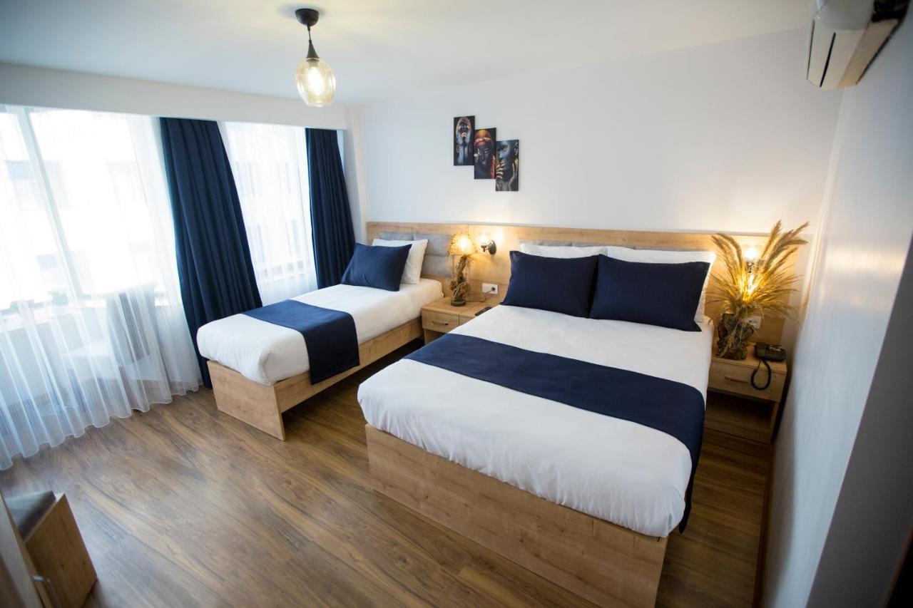 Hotel Golden Street