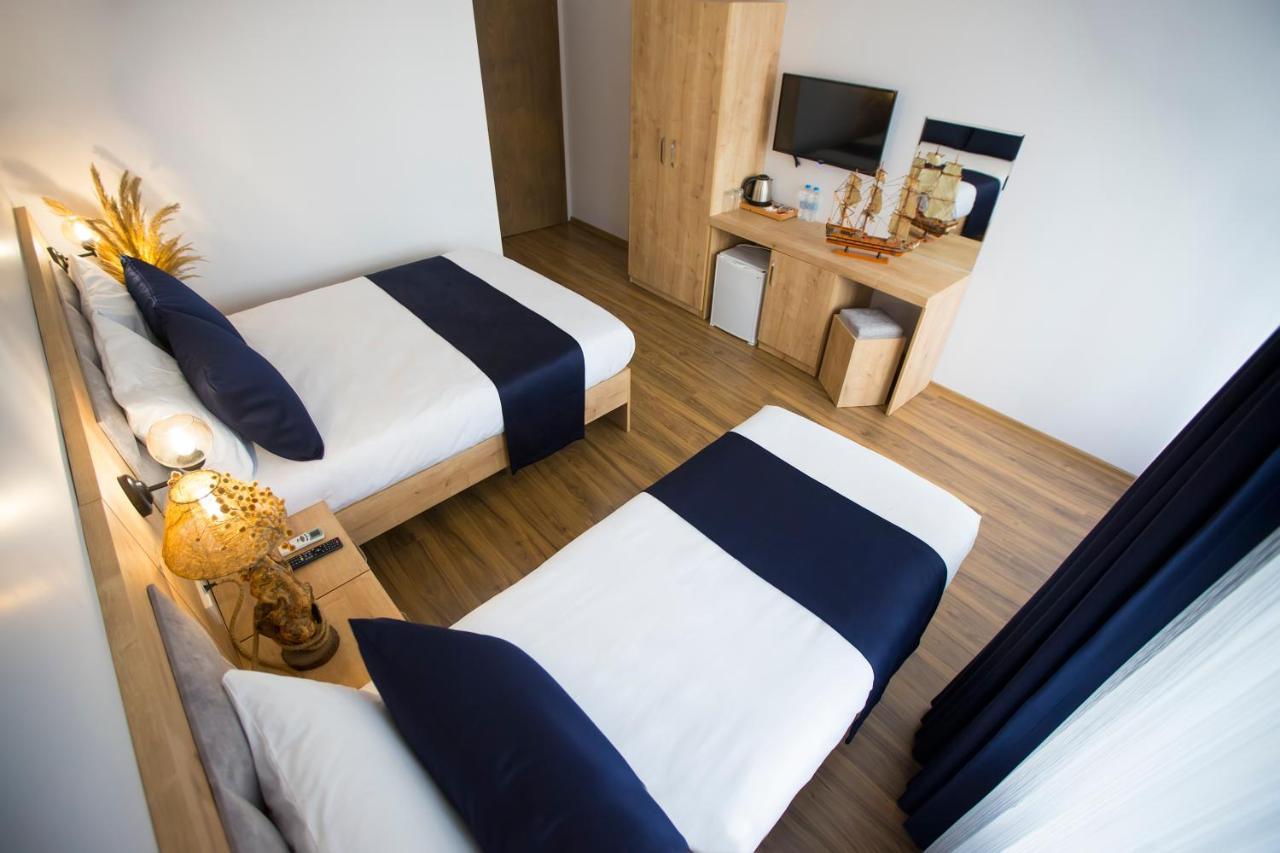 Golden Street Hotel