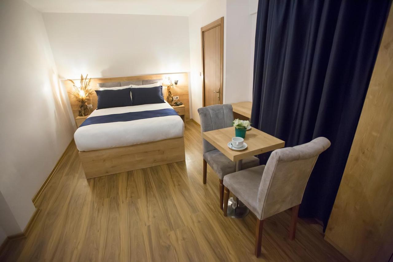Hotel Golden Street