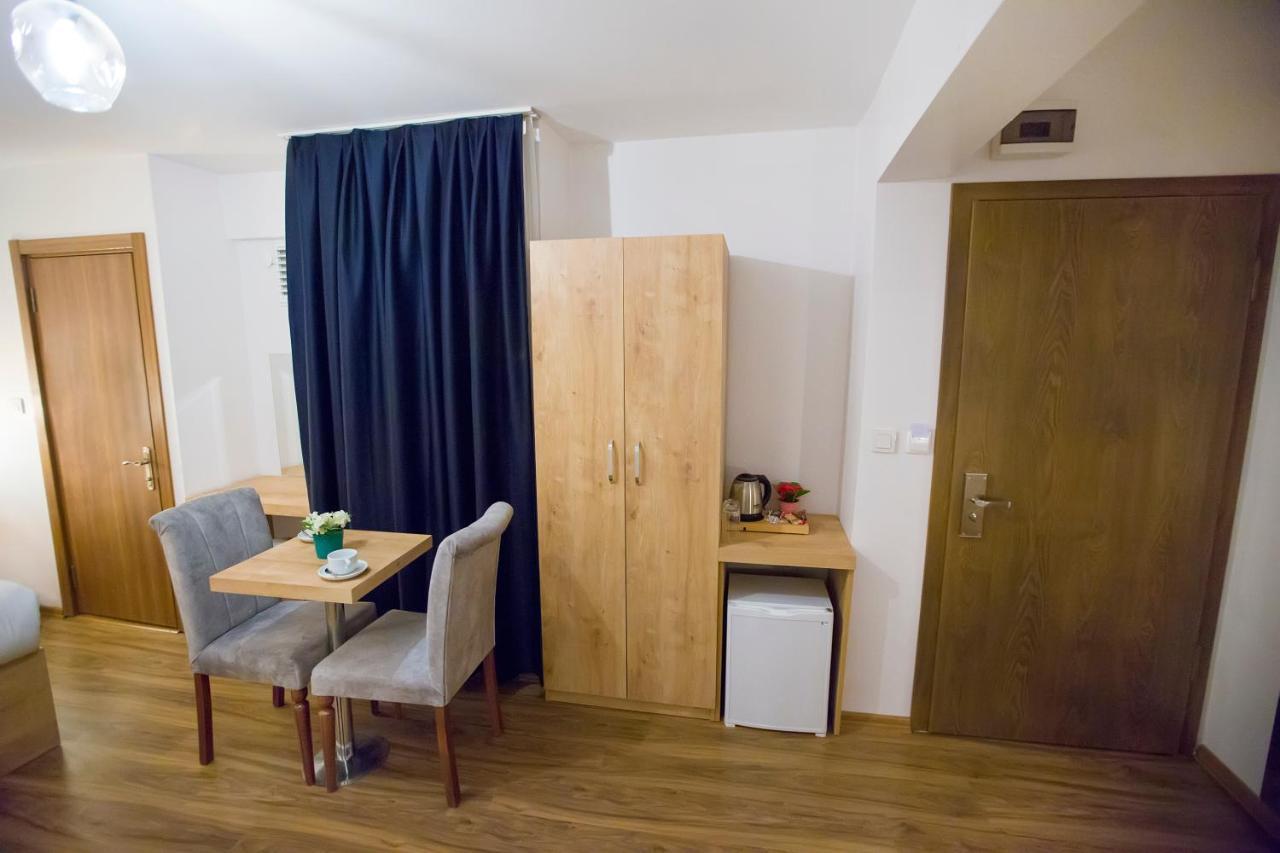 Hotel Golden Street