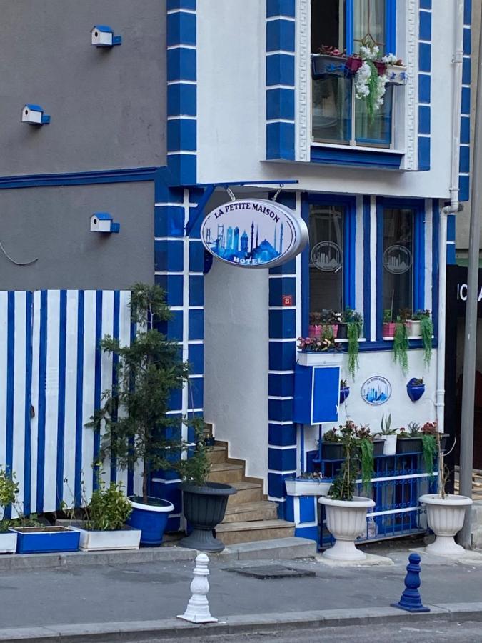 Hotel La Petite Maison 3*