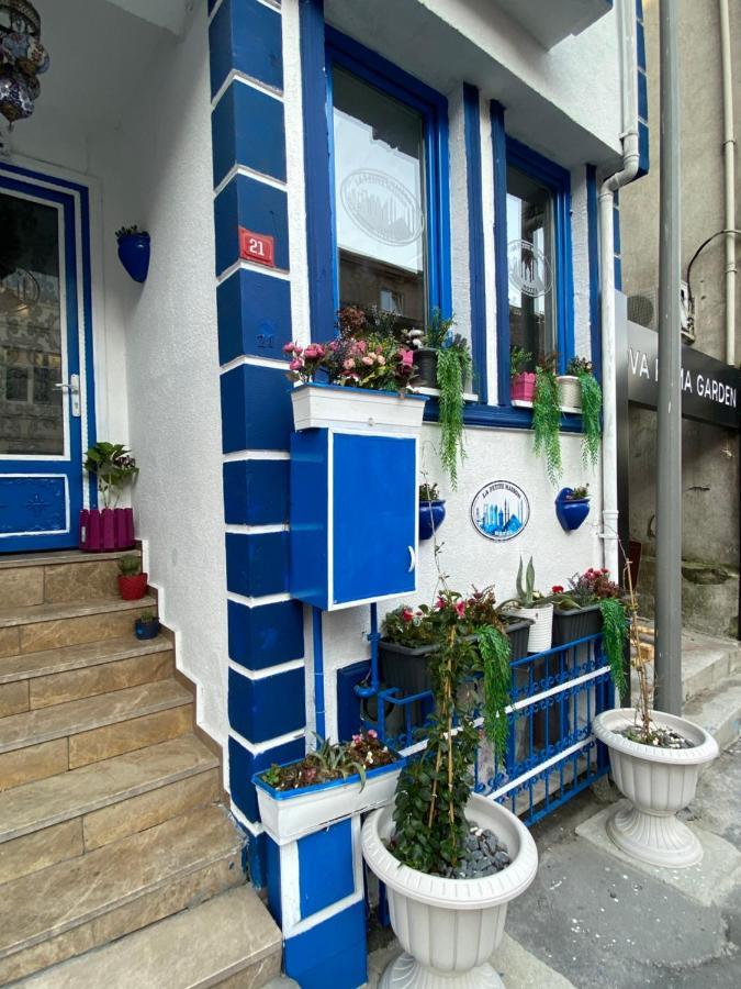 Hotel La Petite Maison 3*