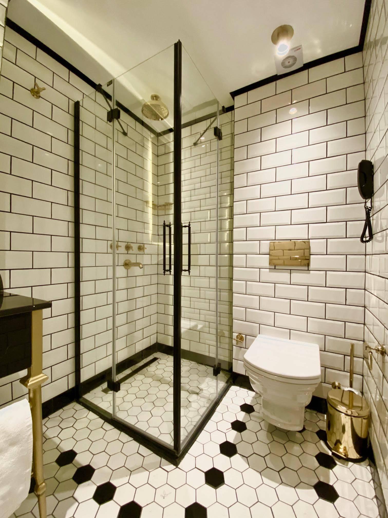 A11 Exclusive Hotel 2*