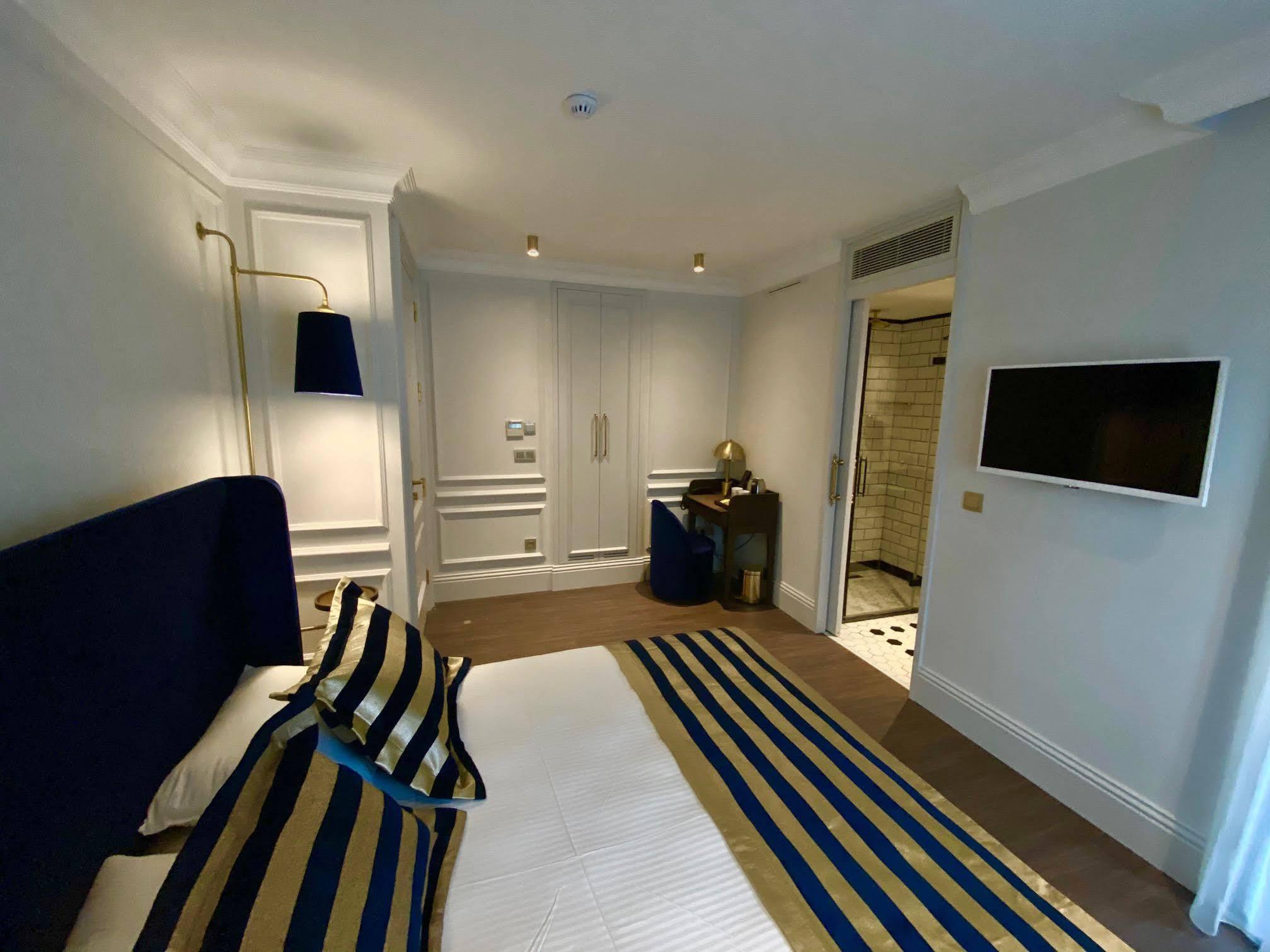 A11 Exclusive Hotel 2*