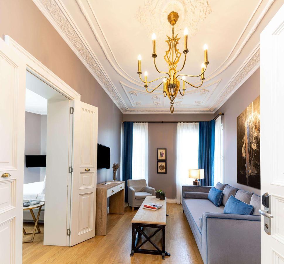 Petros Hotel 2*