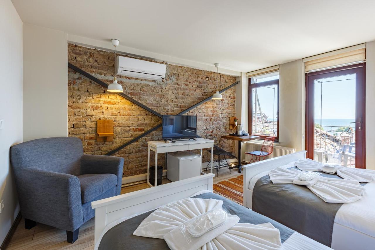 Miro Mansion 3*