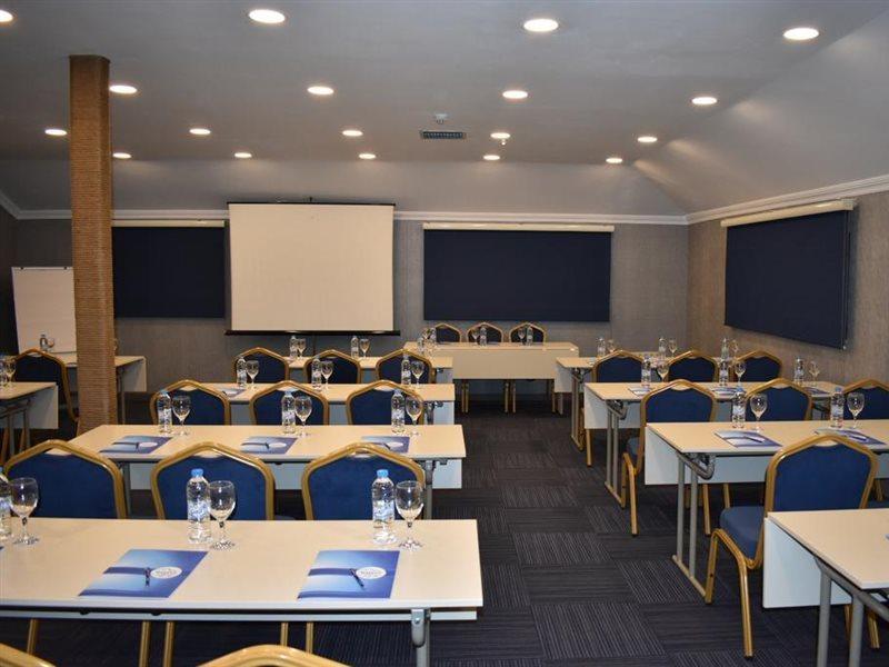 Rhiss Maltepe Hotel 4*