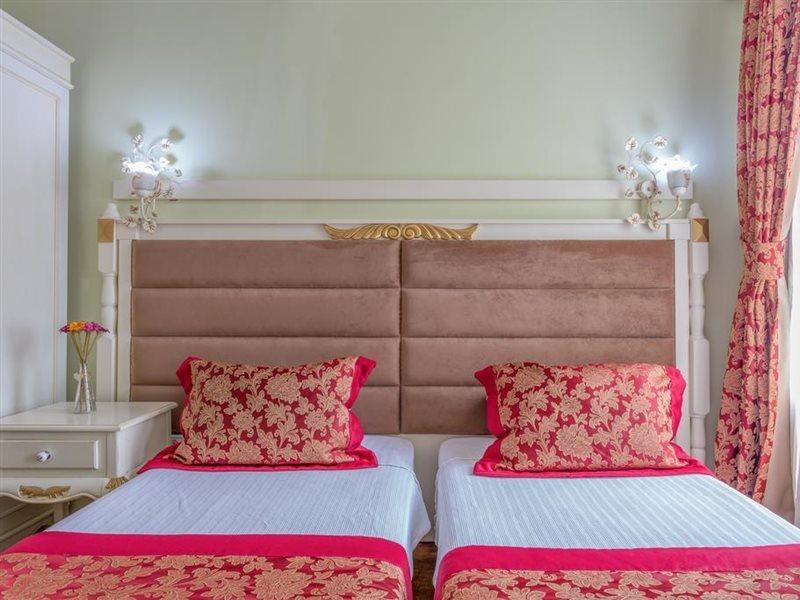 Hotel Sphendon 3*