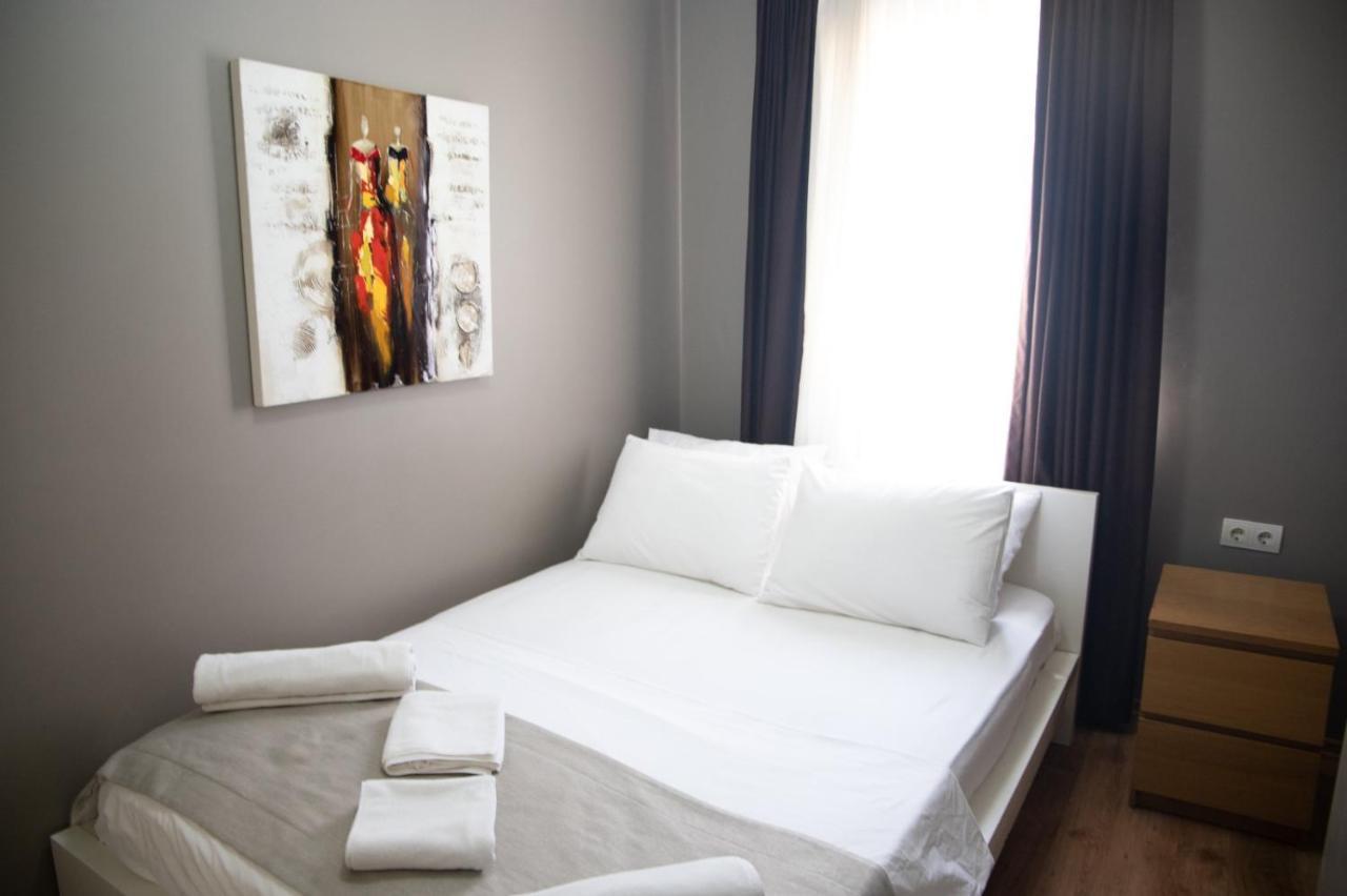 Otel The Hera 2*
