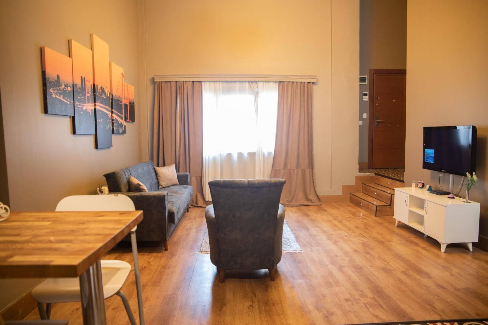 The Hera Otel