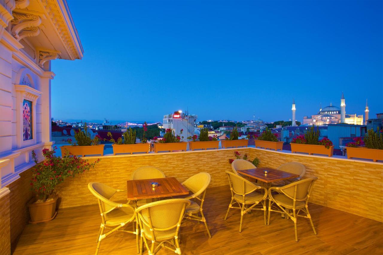 Hotel White House