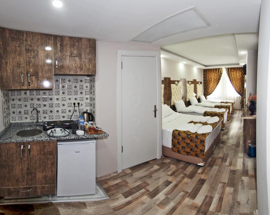 The Queen Hotel