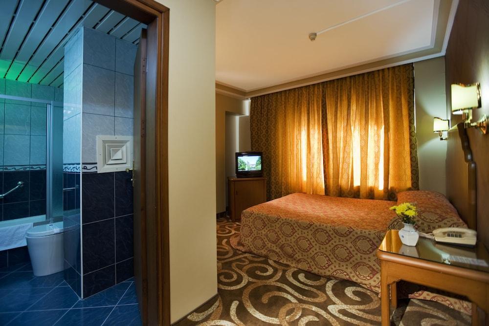 Buyuk Sahinler 4*