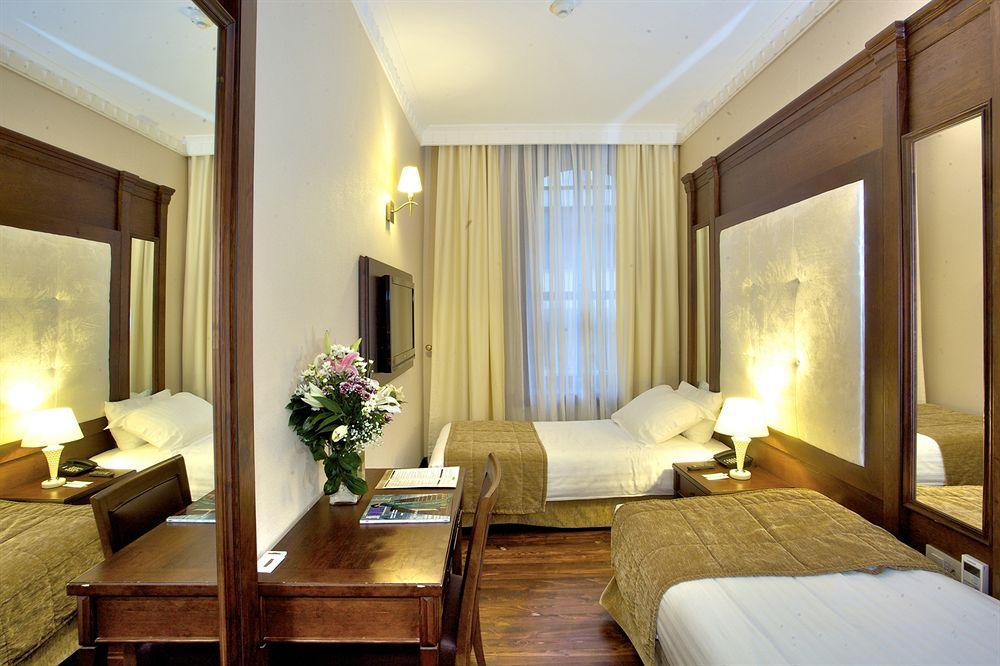Hotel Atik 3*