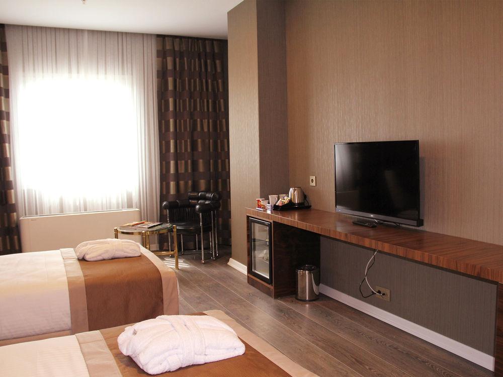 Manesol Fuar Hotel 4*