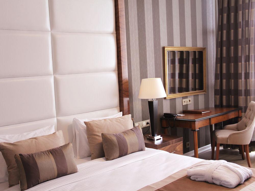 Manesol Fuar Hotel