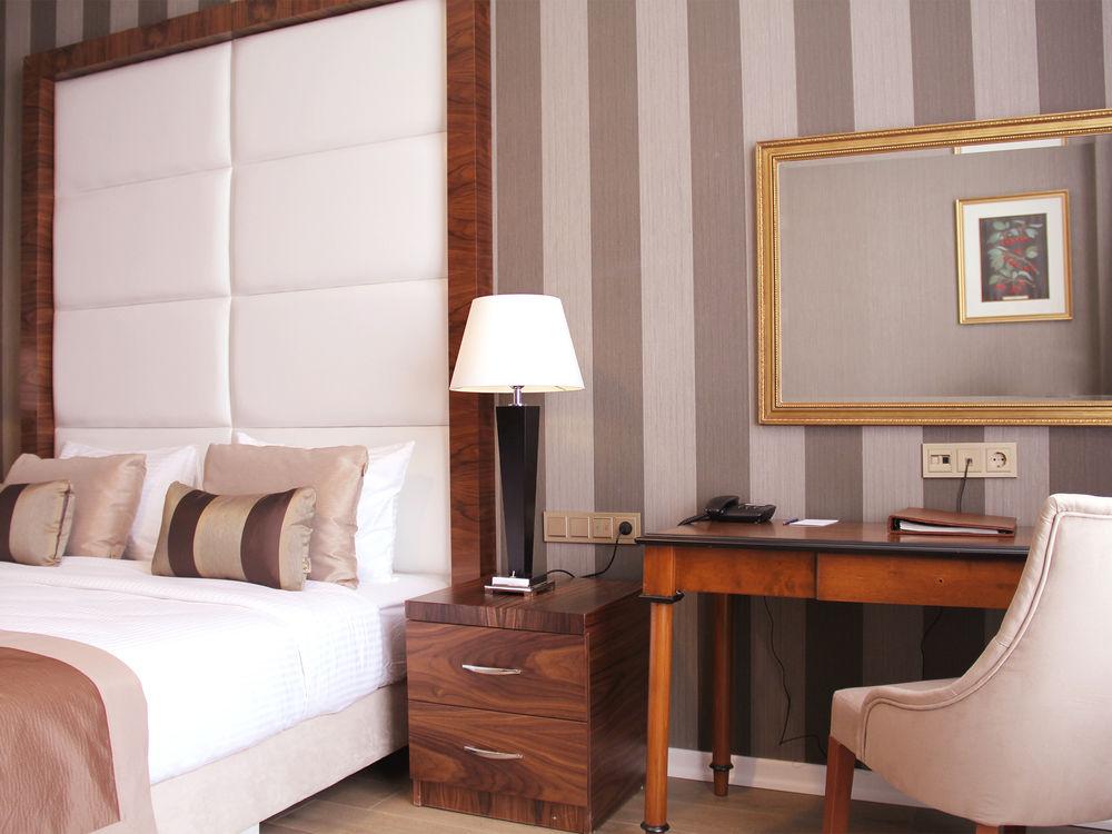 Manesol Fuar Hotel 4*