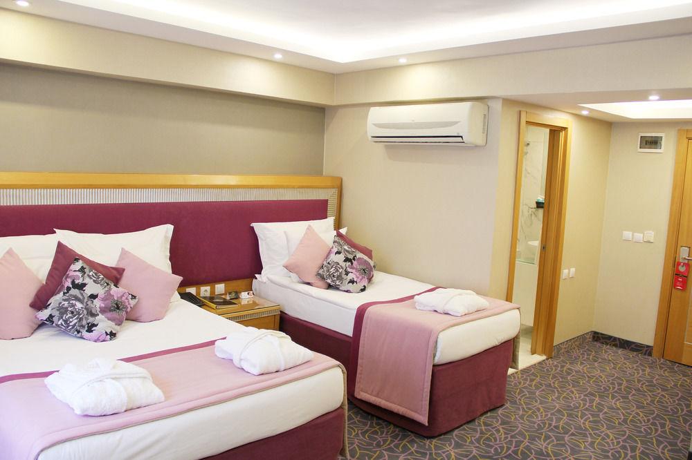 Hotel Carlton Old 4*