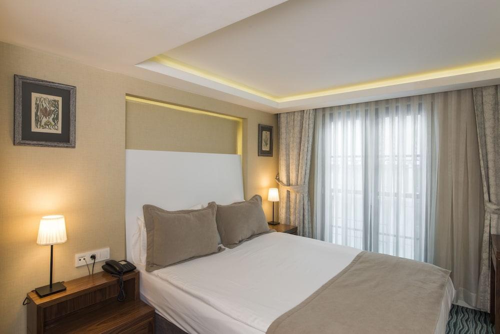 Hotel Aston Taksim 4*