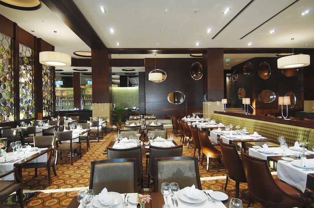 Titanic Business Kartal Otel 5*