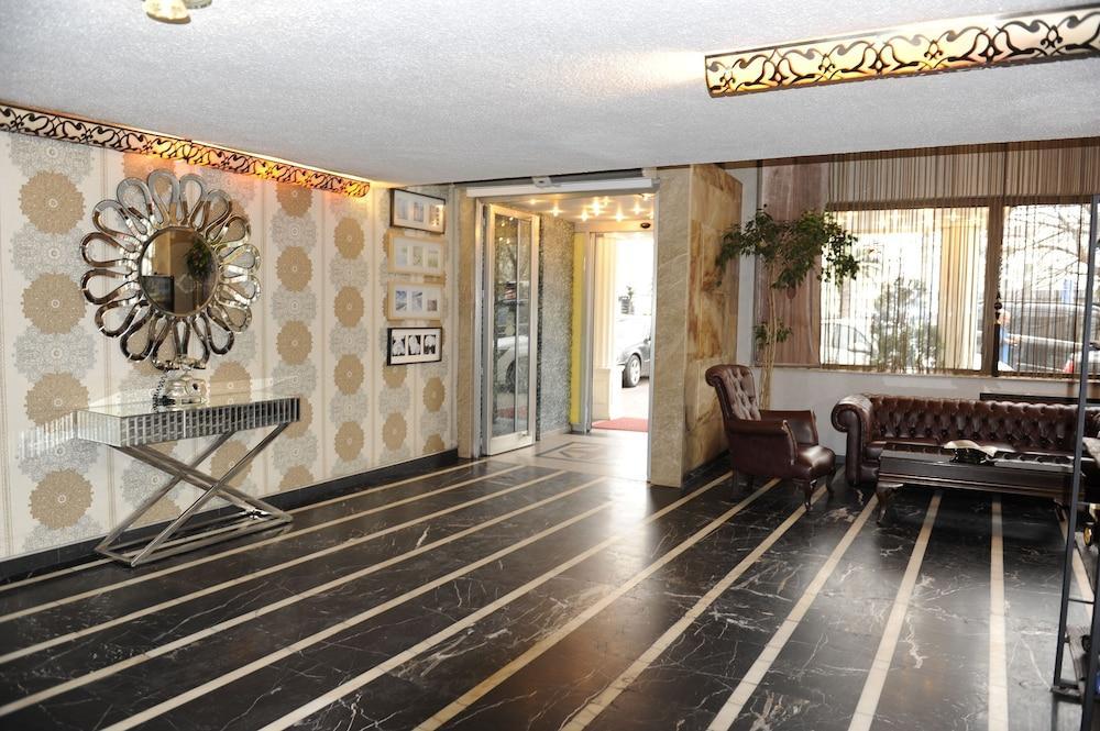 Star Hotel 2*