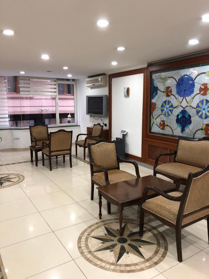 Otel Emos 3*