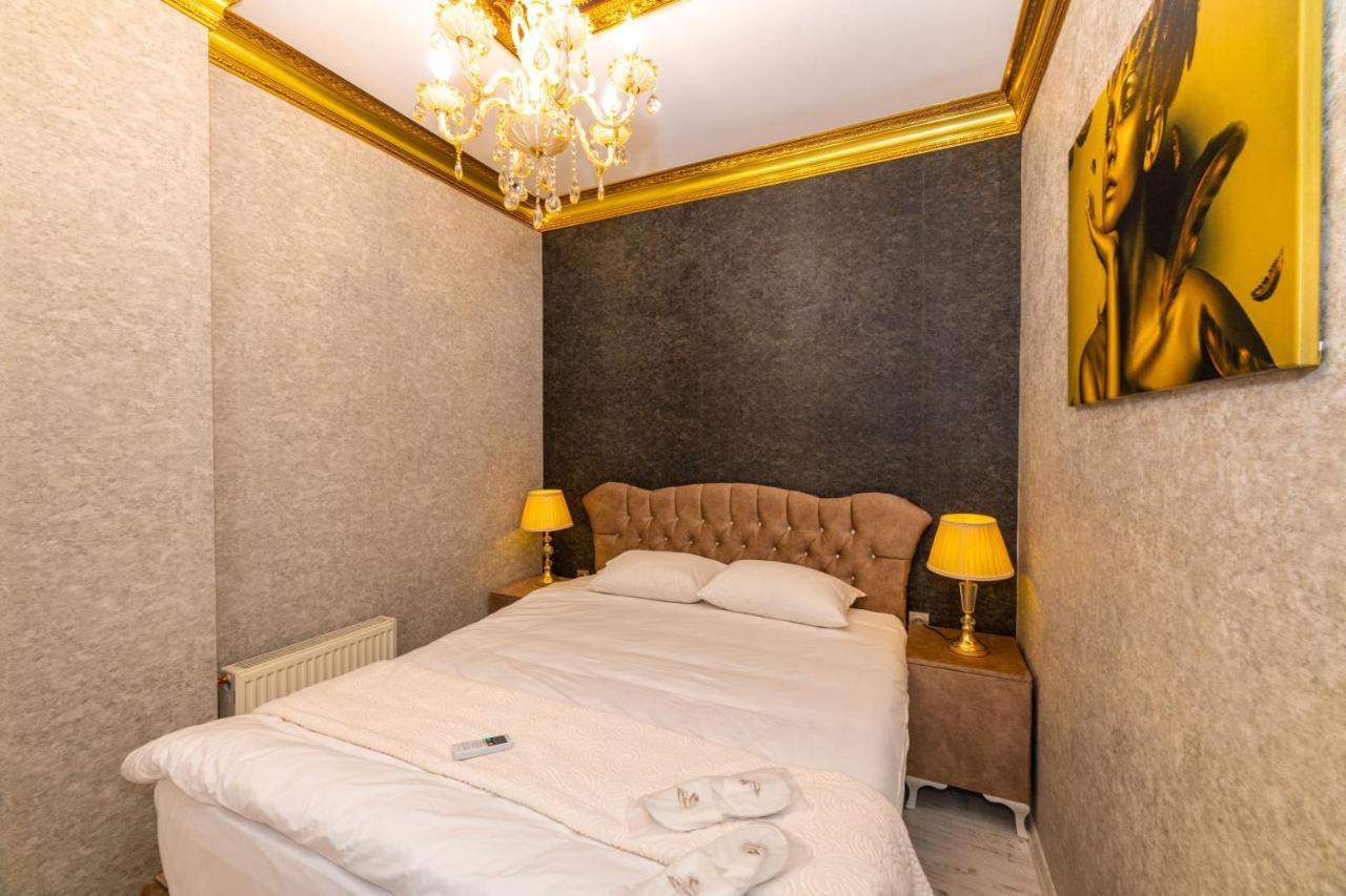 By Mesut Hotel