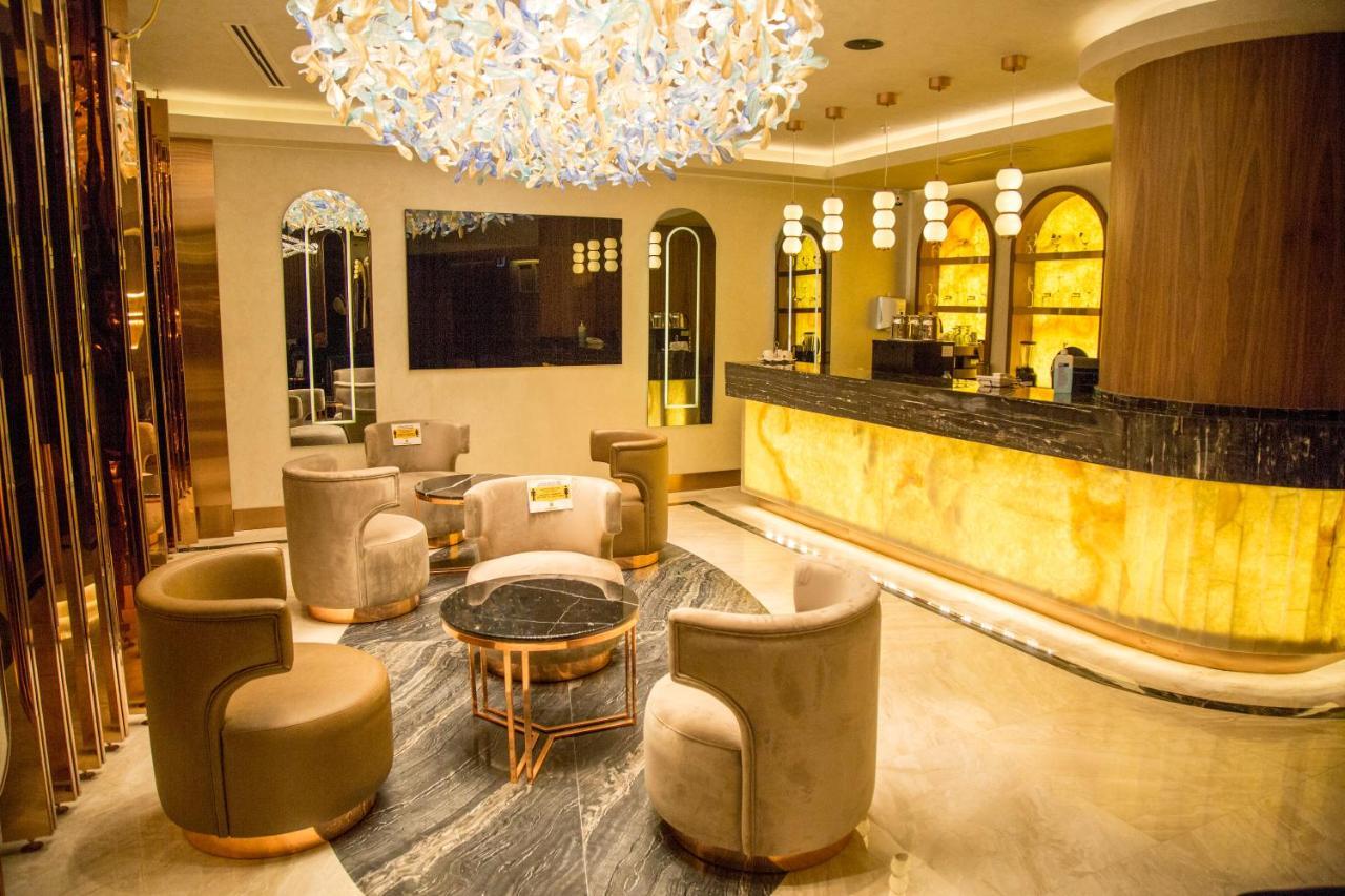The Beyaz Saray & - Special Category Istanbul