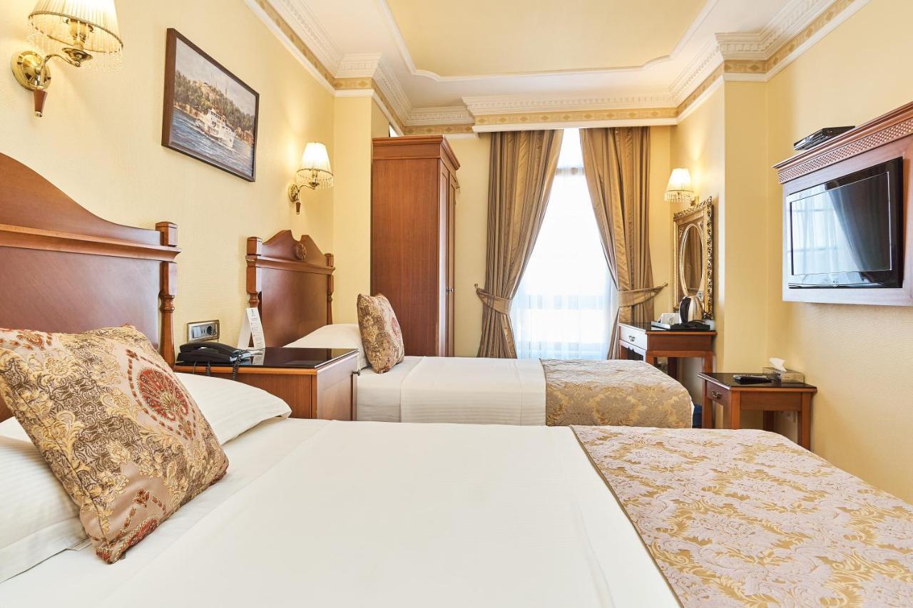 Hotel Western Empire Palace & 4*